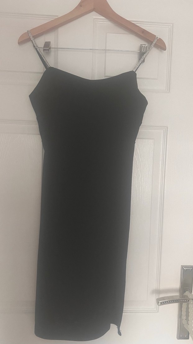 Siyah V Yaka Drapeli kısa  Abiye Elbise
Etiketli yeni - Görsel 2