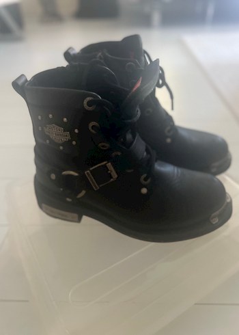 Siyah Tokalı Yüksek Topuklu Biker Bot