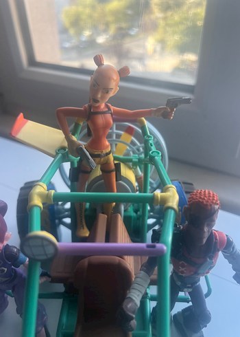 Araba/figür - Görsel 3