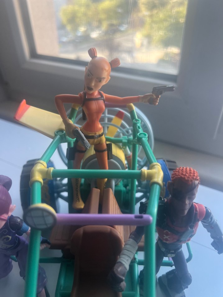 Araba/figür - Görsel 3