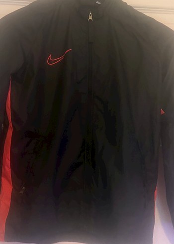 Kız Çocuk Siyah Yüksek Yakalı Ceket nıke orijinal ürün yağmurluk - Görsel 3