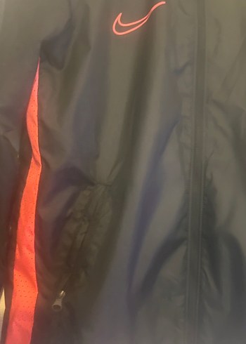 Kız Çocuk Siyah Yüksek Yakalı Ceket nıke orijinal ürün yağmurluk - Görsel 6