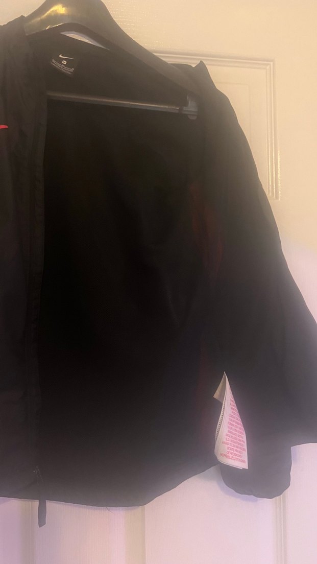 Kız Çocuk Siyah Yüksek Yakalı Ceket nıke orijinal ürün yağmurluk - Görsel 5