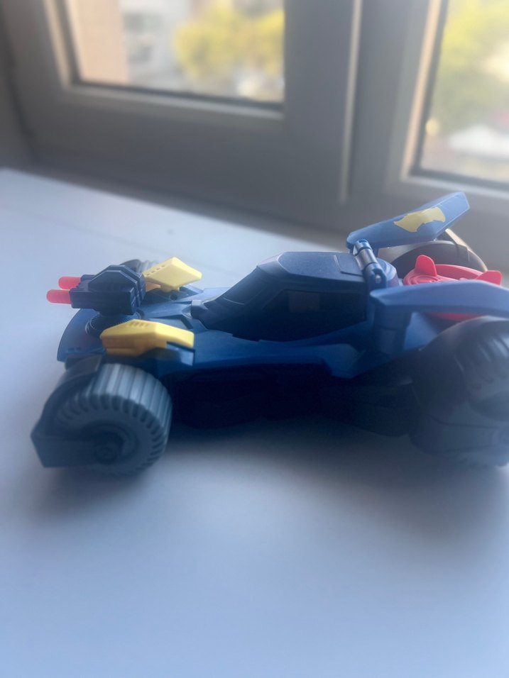 Mavi Batman Aksiyon Figürü ve Araç Seti - Görsel 2