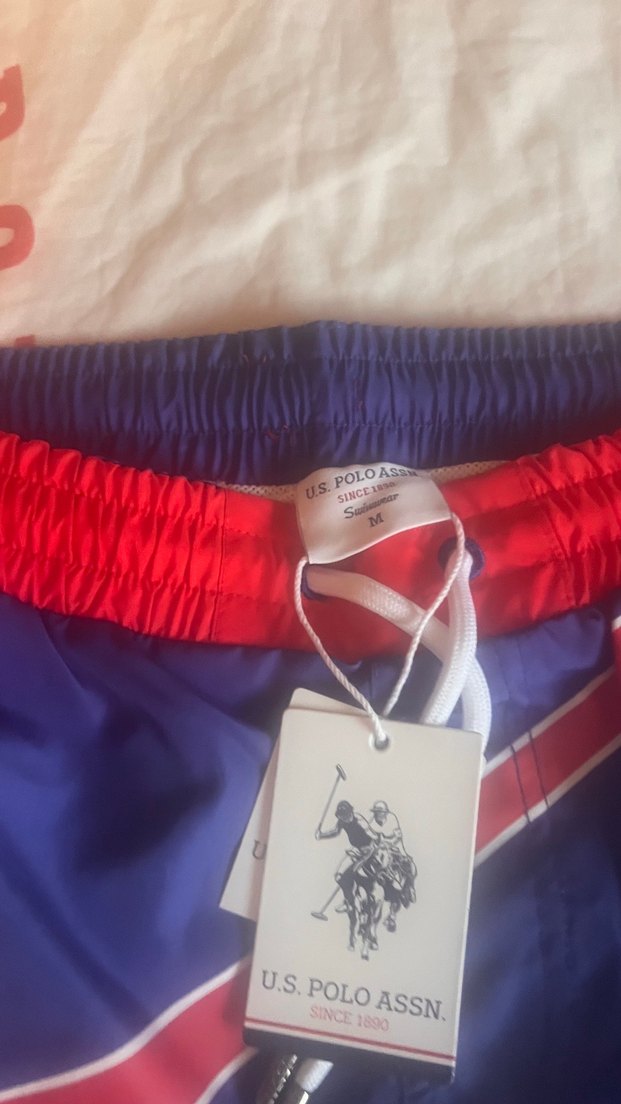 Kırmızı Kemerli Mini Erkek Deniz Şortu - Görsel 3