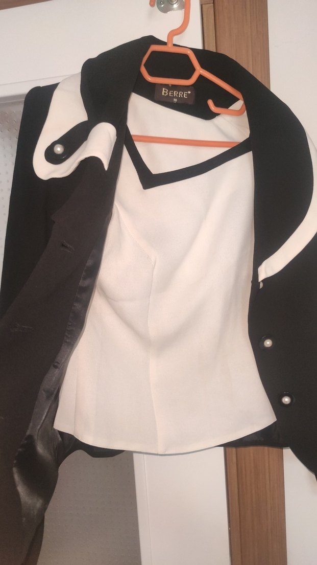 Siyah Mini Kadın Blazer Düğmeli - Görsel 3