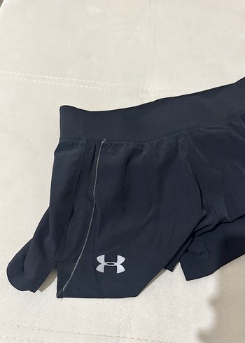 Under Armour Siyah Kadın Mini Spor Koşu Şort - Görsel 3