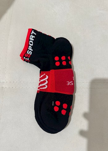 Compressport Kırmızı Siyah Desenli Mini Unısex Çorap (num 35-38) - Görsel 2