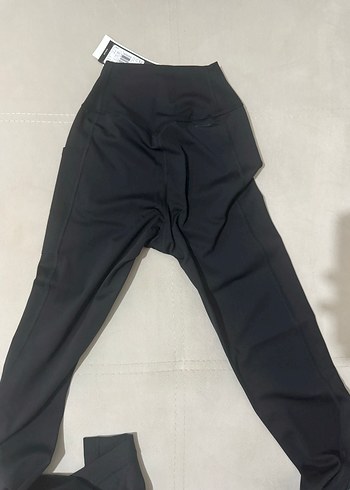 Adidas Aerodry Siyah Elastik Spor Kadın Tayt - Görsel 2