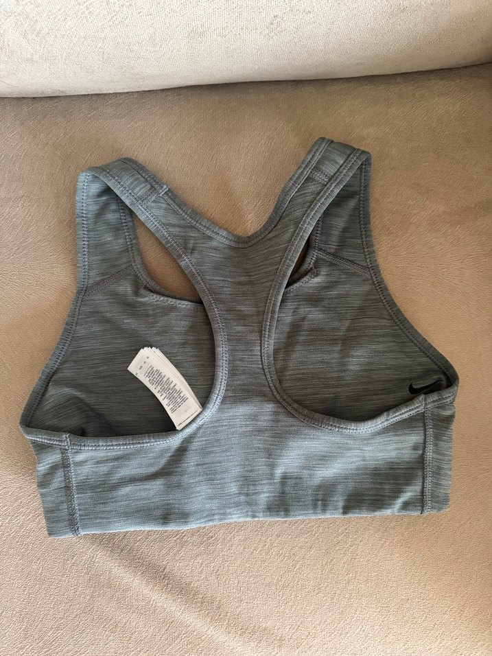 Gri Nike Spor Sütyeni Bra - Görsel 2