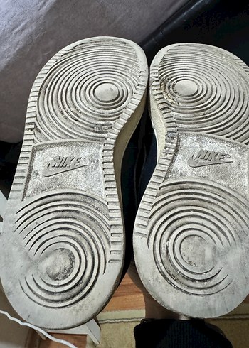 Nike Siyah Bağcıklı Kadın Spor Ayakkabısı - Görsel 4