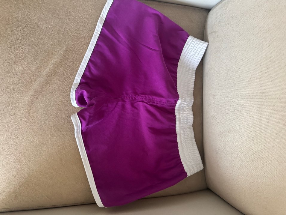 Nike Bağlama Desenli Kadın Mini Şort - Görsel 4