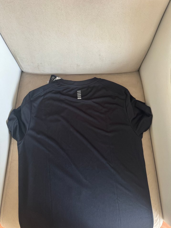 Under Armour Siyah Erkek Spor Tişörtü - Görsel 2