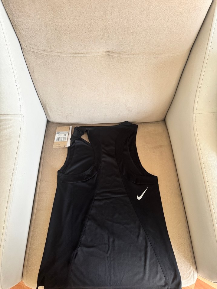 Siyah Nike Kadın Atlet - Görsel 2