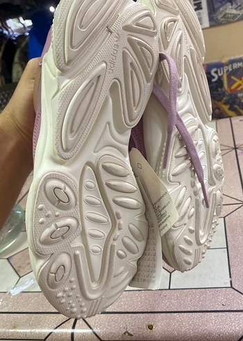 38 Beden adidas Pembe ozweego J