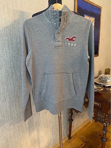 Hollister Sweatshirt