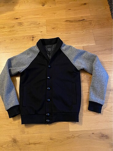 Zara Mont