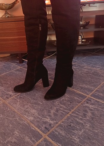 Siyah Süet Stiletto Topuklu Dizüstü Bot