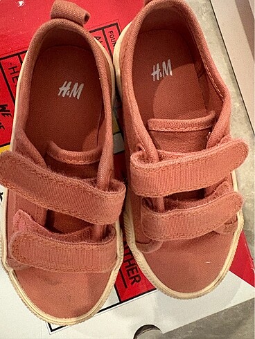 25 Beden H&M kız çocuk ayakkabı