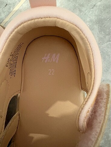 22 Beden H&M kız çocuk sandalet