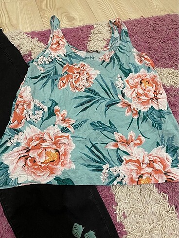 40 Beden siyah Renk Pull & bear pantolon ve LTB üst, küpe