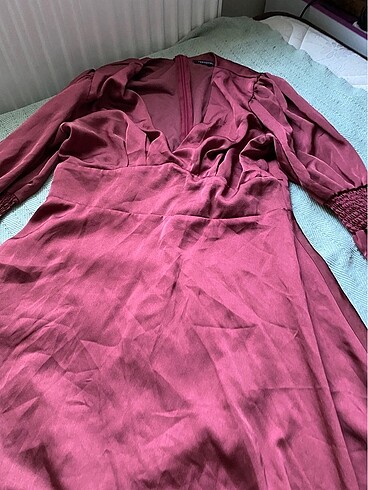 Trendyolmilla saten bordo elbise - Görsel 3