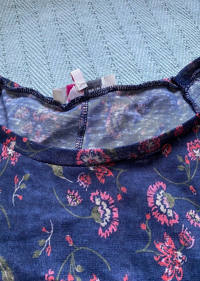 Koton çiçekli crop üst - Görsel 3