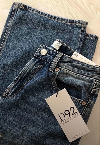 38 Beden Stradivarius D92 Straight Wide