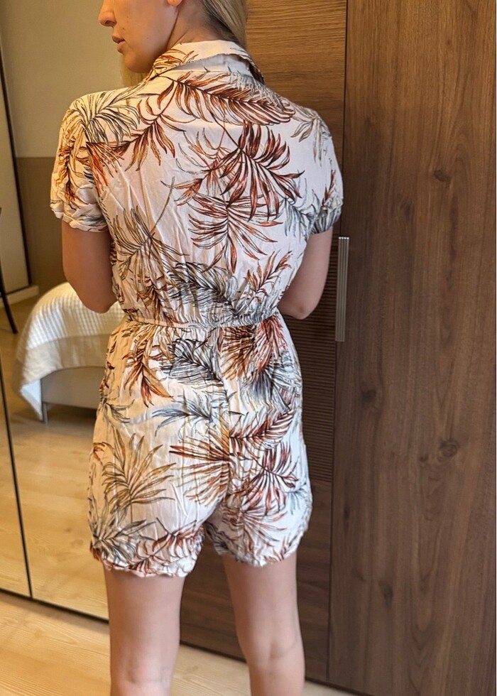 Yakalı Şort Tulum - Görsel 2