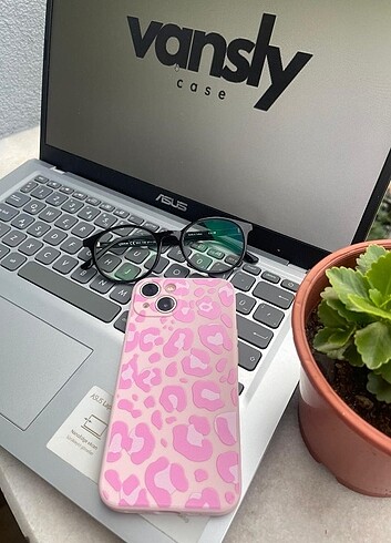 Pembe Leopar Desenli Kılıf (iPhone 13)