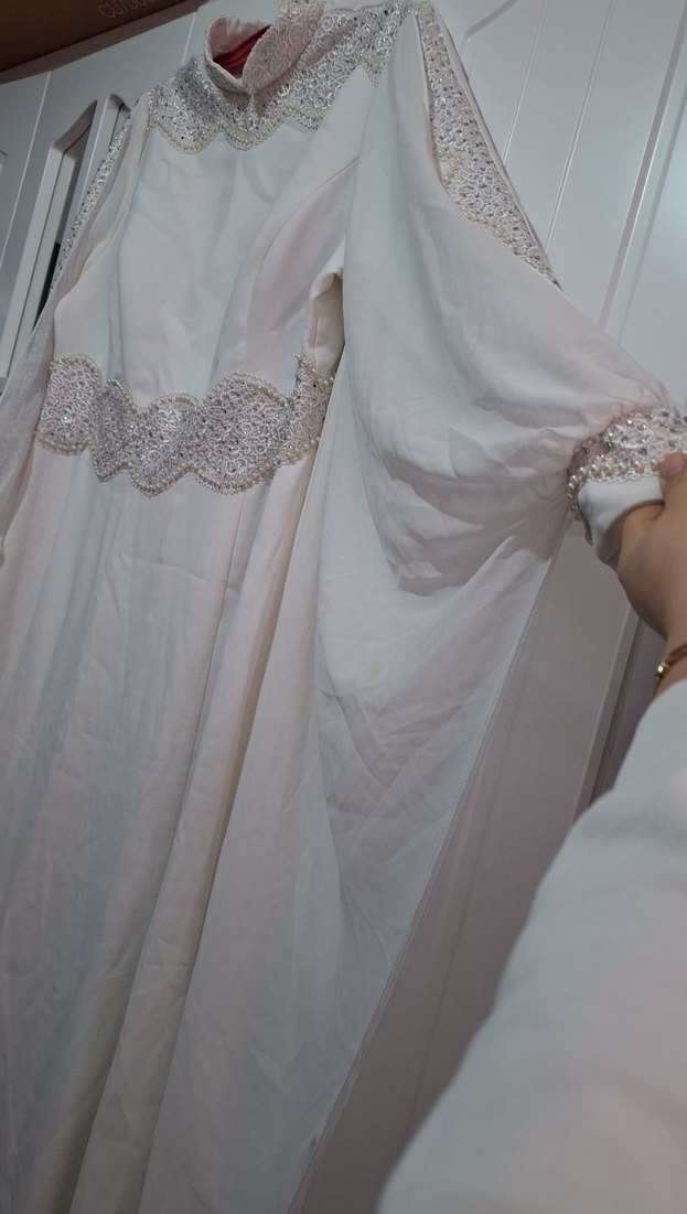 Uzun Kollu Drapeli Beyaz Sade Nişan Elbisesi - Görsel 4