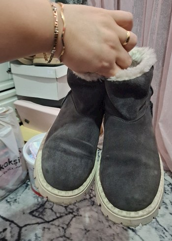 Gri Kadın Süet Kürklü Dolgu Topuk Bot - Görsel 6