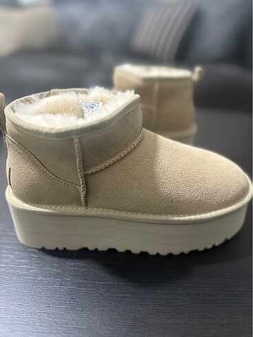 UGG W Classic Ultra Mini Platform