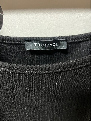 Trendyol & Milla Siyah kare yaka bodysuit