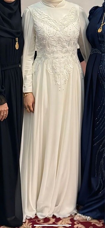 l Beden beyaz Renk Sünnet annesi olarak bir kez giiyldi