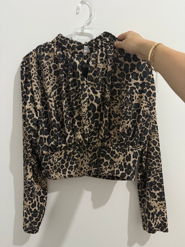 Kahverengi leopar Desenli Kadın Bluz - Görsel 2