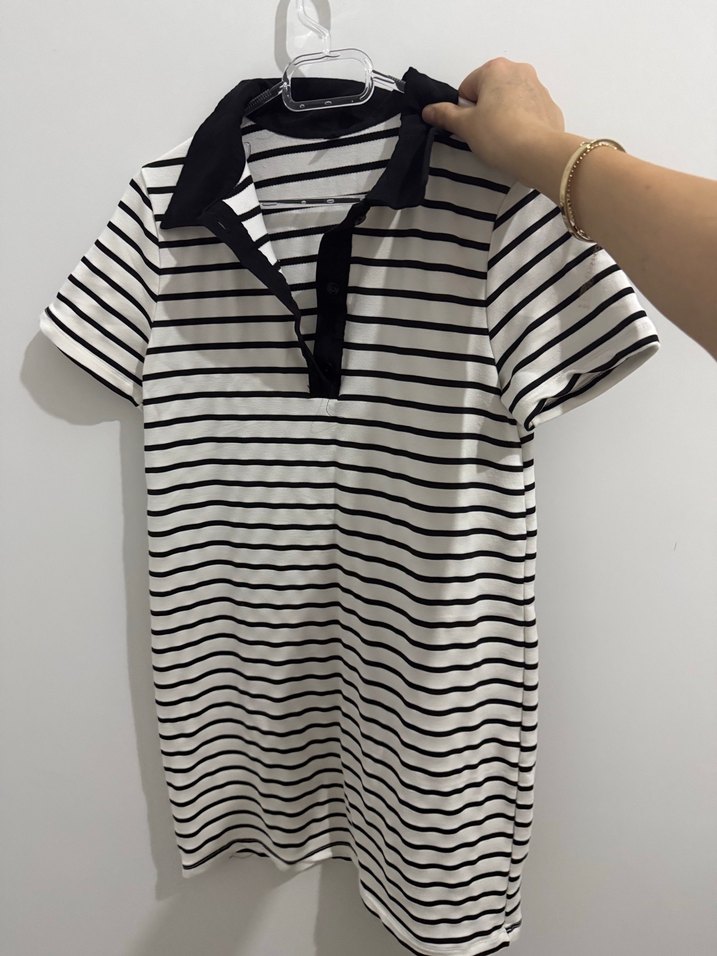 Düğmeli Siyah Yakalı Çizgili Midi Elbise - Görsel 2