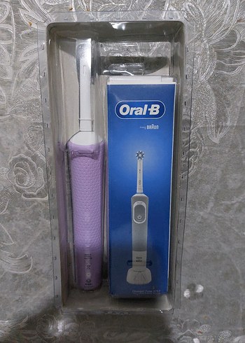 Oral-B Vitality Pro Elektrikli Diş Fırçası Mor - Görsel 2