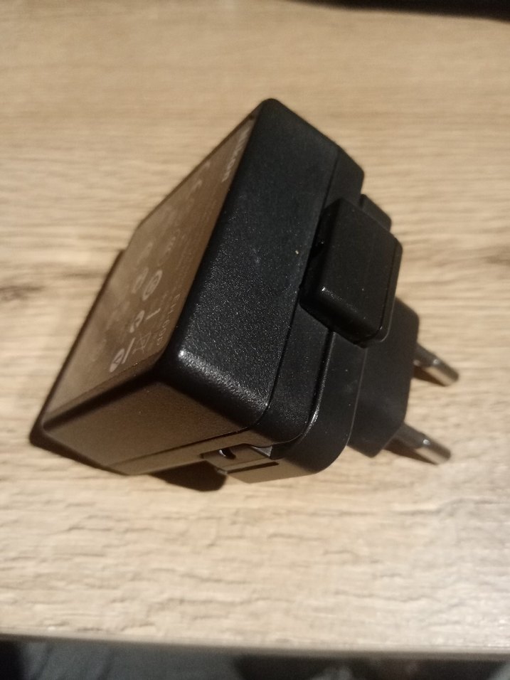 Nikon şarj adaptörü - Görsel 2