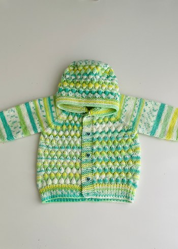 El Örgüsü Kapüşonlu Bonbon Bebek Hırkası ve Patiği - Görsel 2