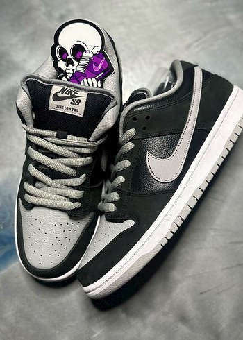 Nike Nike SB Dunk Low Shadow