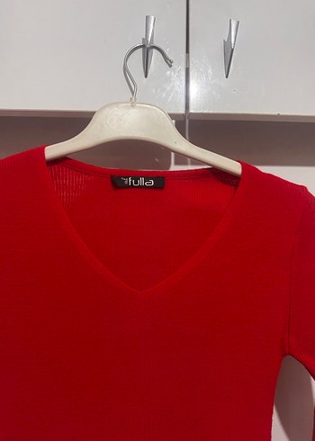 Kırmızı kazak - Görsel 2