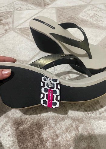 Gri Kadın Dolgu Topuklu Terlik - Görsel 3