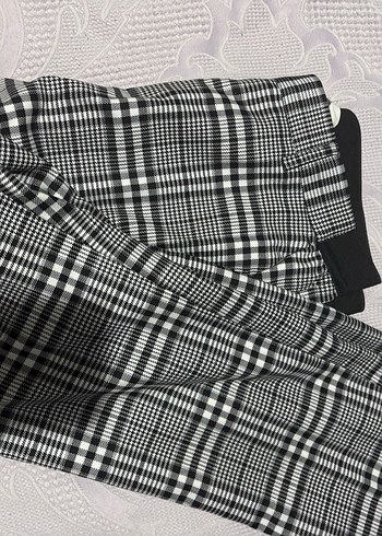 H&M Beli Lastikli Ekose Pantolon