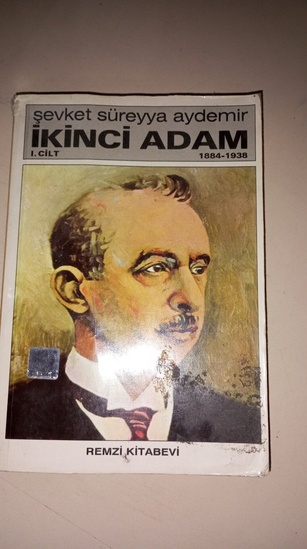 İkinci Adam 1. Cilt - Şevket Süreyya Aydemir - Görsel 3