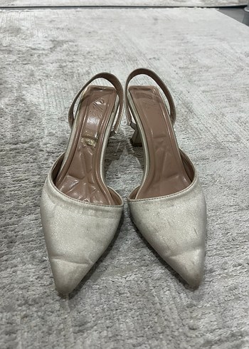 Krem Stiletto Topuklu Kadın Abiye Ayakkabı