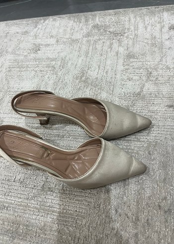 Diğer Krem Stiletto Topuklu Kadın Abiye Ayakkabı