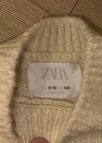 Zara Bej Gri Çizgili Çocuk Örgü Kazak
