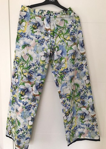 Çiçek Desenli Takim - Görsel 2