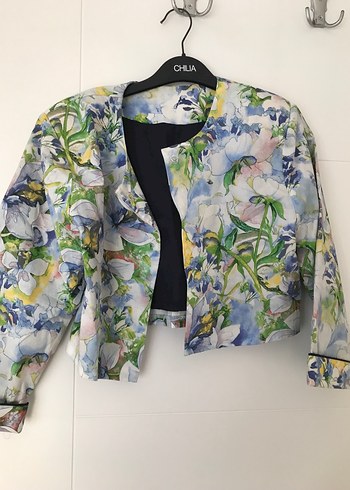 Çiçek Desenli Takim - Görsel 3